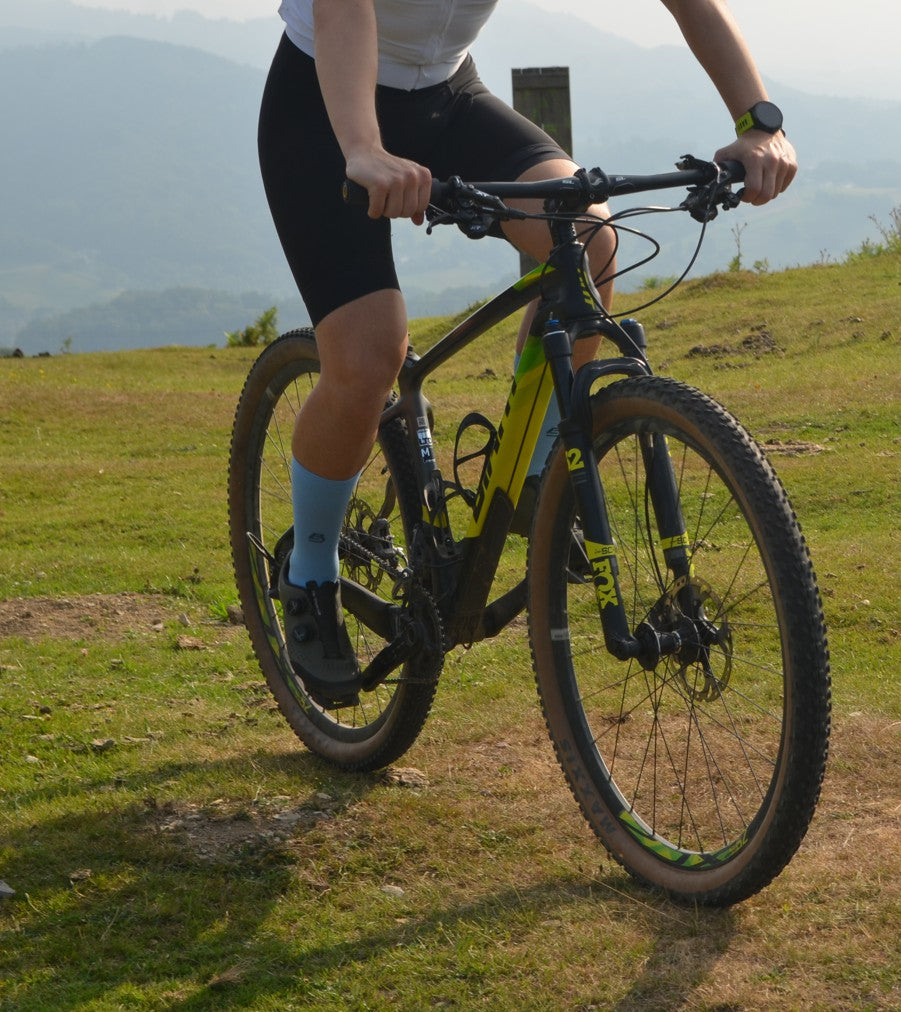 IGELDO - AZUL REGATTA - CALCETÍN CICLISMO